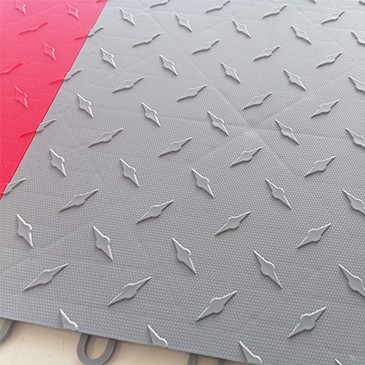 পিপি ইন্টারলকিং গ্যারেজ ফ্লোর ম্যাট- কম্পাস প্যাটার্ন